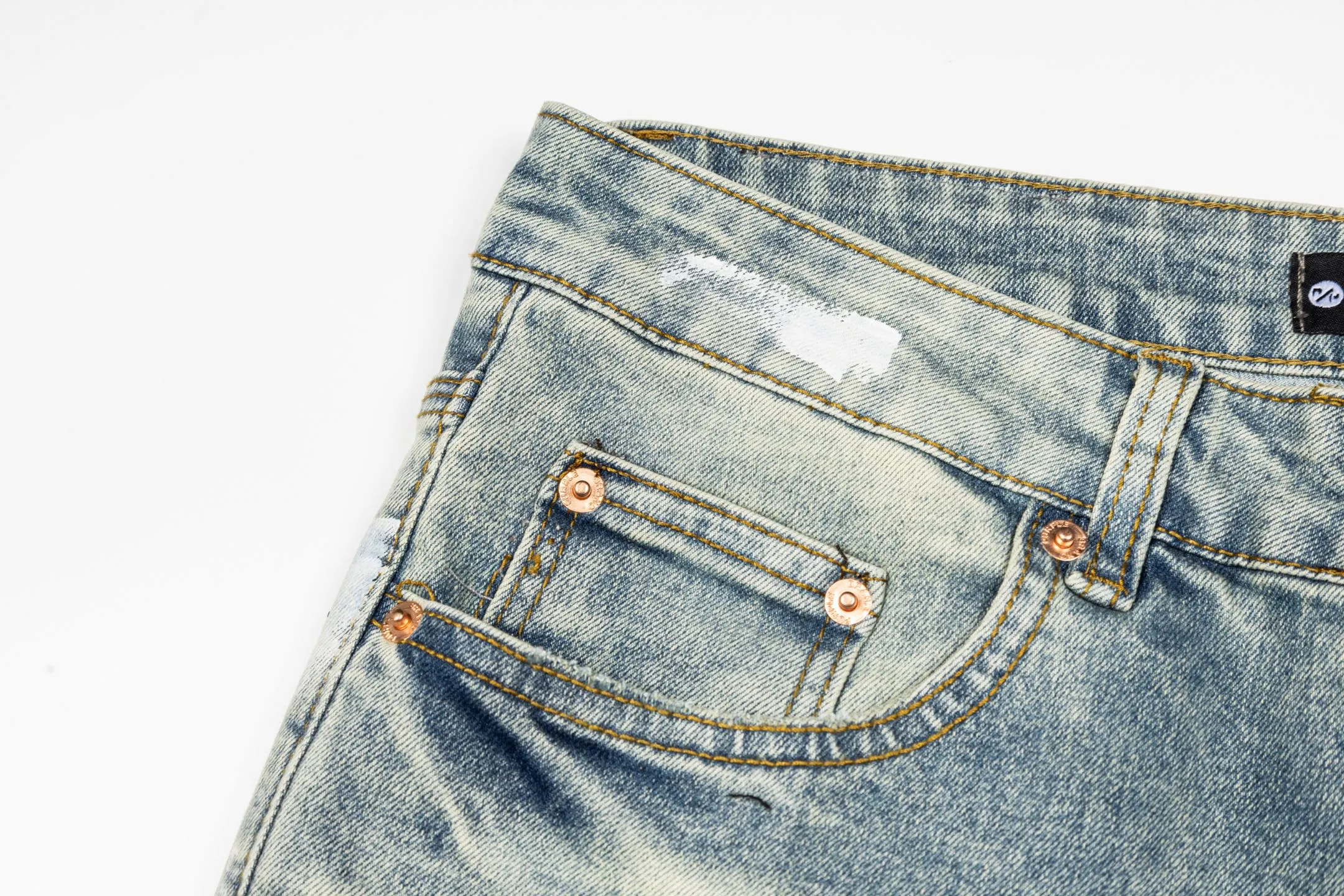 145 PURPLE BRAND 26 New Arrival Embroidered Hole Patch Sale Ink Wash Jeans True to restore the ultimate Vintage texture three-dimensional version Loose and comfortable, not picky about the body shape Makes you look taller and slimmer Factory Seiko Original factory quality control Same Style for men and women Can be paired with Versatile Recommended by Versatile Must-have jeans for all seasons Fashionistas have been disappointed From the quality selection of fabrics, the tailoring of details, and the matching of patterns are impeccable! The upper body is so handsome when worn...it can be easily worn by men, women and children! The craftsmanship is made of heavy-duty washed pure cotton denim fabric. After washing, it is soft and thick. It is very stylish when worn on the body. Color: Blue Style number: # Size: 28 30 32 34 36